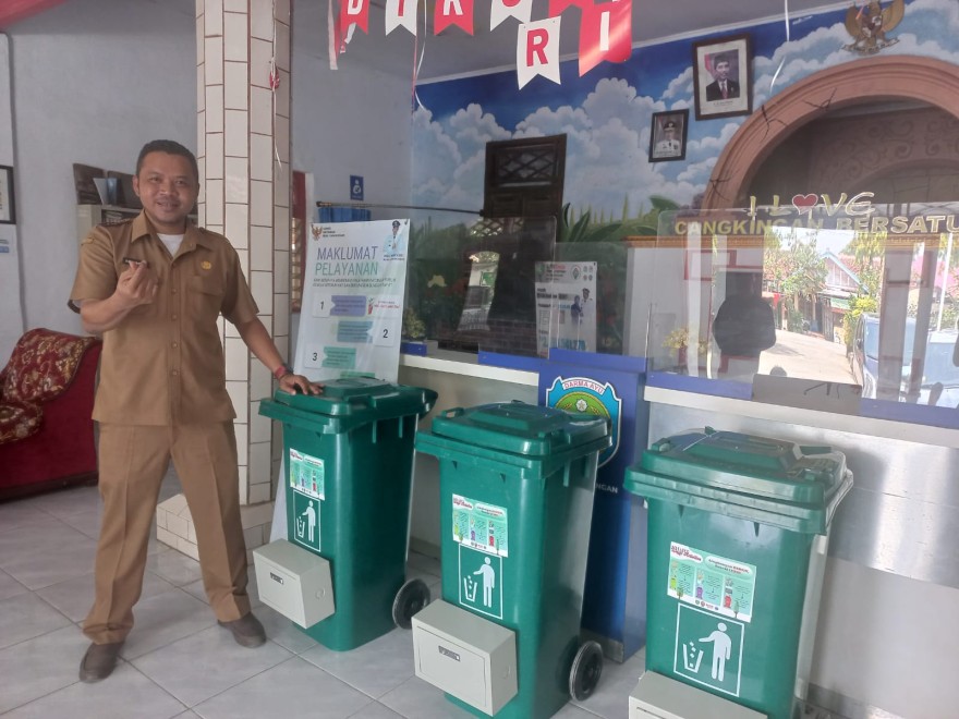 Living Lab Desa Digital, ITB dan Pemdes Cangkingan Kembangkan Tempat Sampah Cerdas